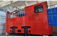 新疆5噸架線式湘潭電機車發(fā)往河南